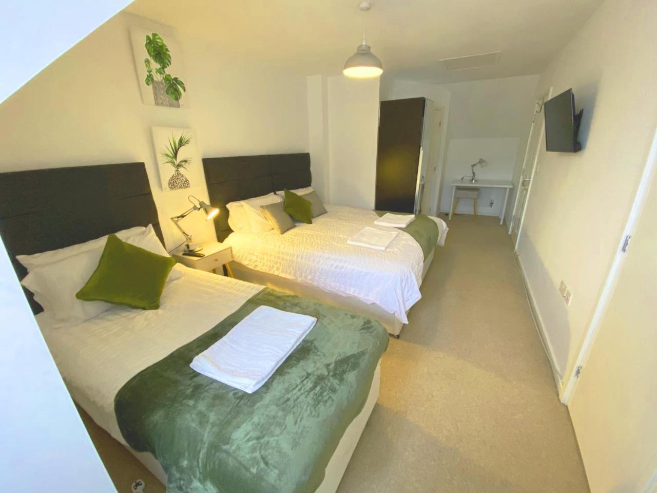 Walsall Group Accommodation Екстер'єр фото