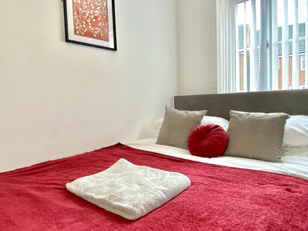 Walsall Group Accommodation Екстер'єр фото
