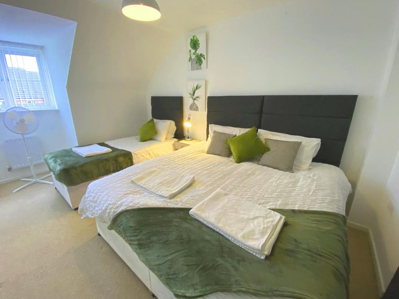 Walsall Group Accommodation Екстер'єр фото