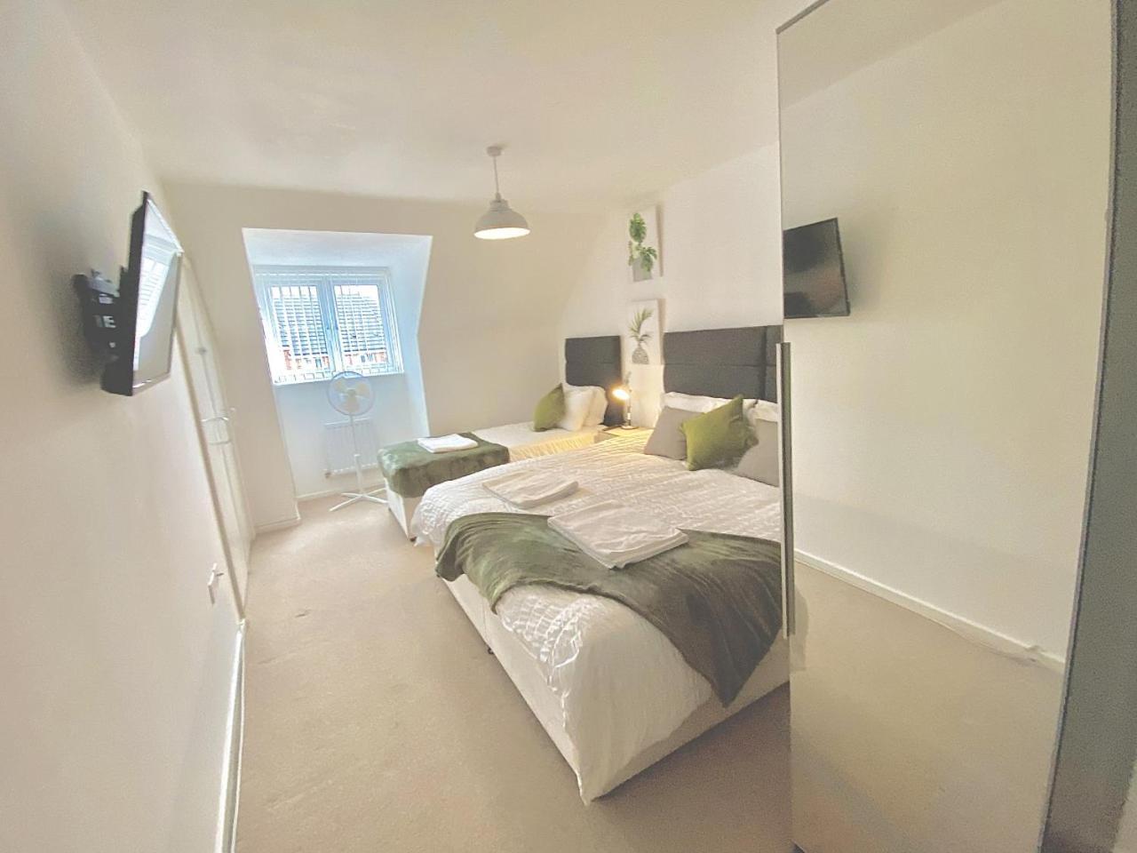 Walsall Group Accommodation Екстер'єр фото