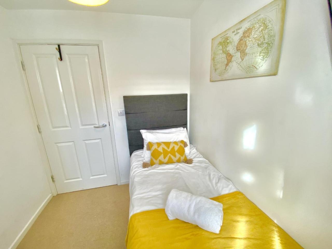 Walsall Group Accommodation Екстер'єр фото