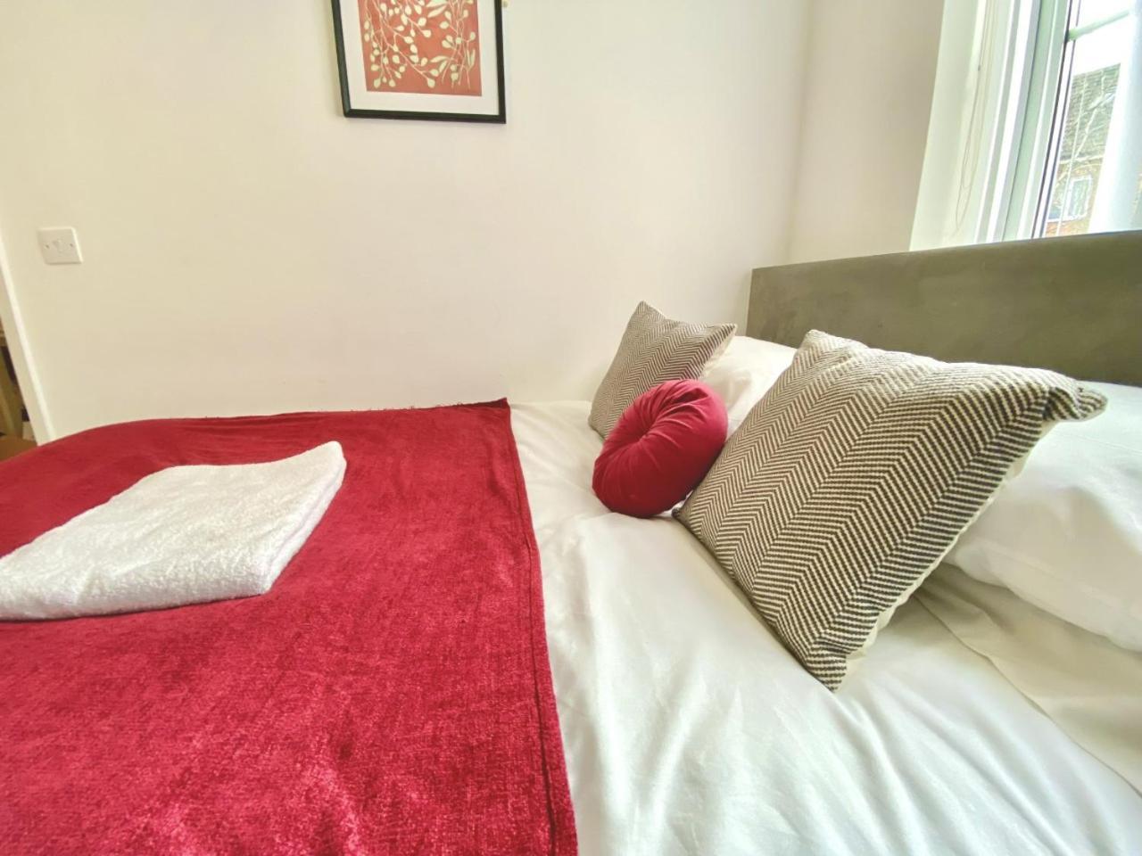 Walsall Group Accommodation Екстер'єр фото