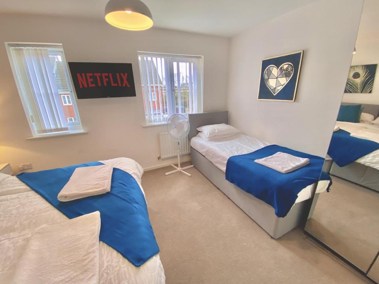 Walsall Group Accommodation Екстер'єр фото